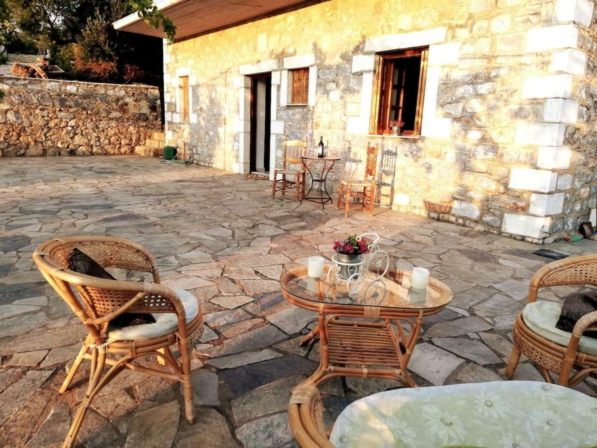 Апартаменты Theasea House With Garden Riglia Экстерьер фото